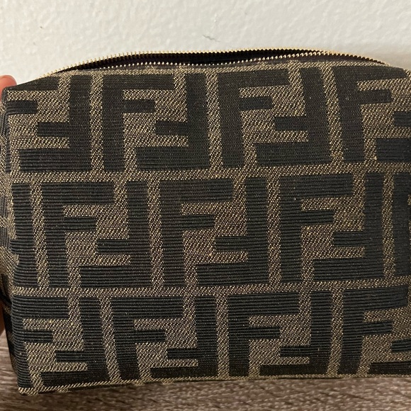 Fendi  cosmo pouch - Picture 6 of 12